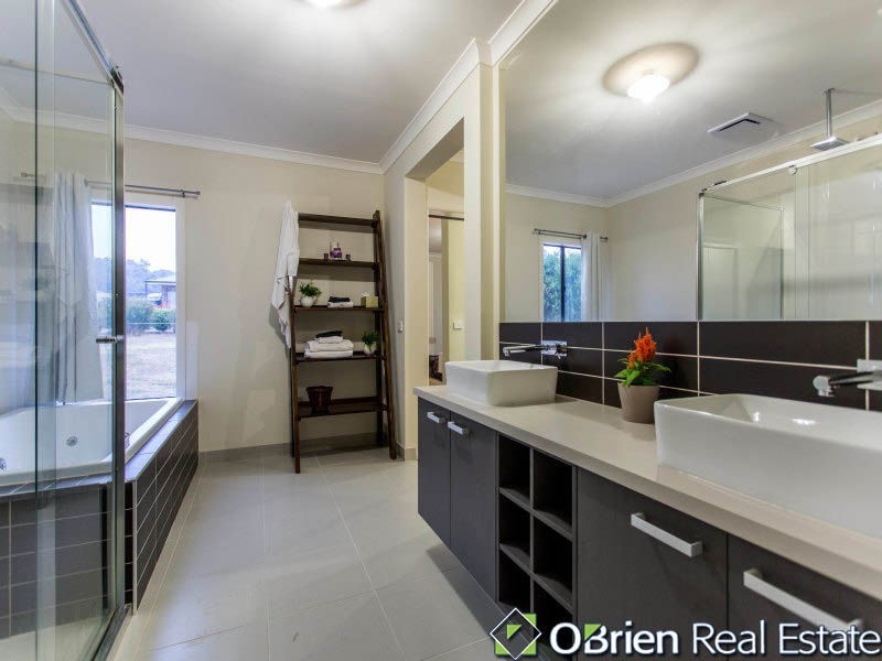 12 Island View Crescent, Bittern VIC 3918