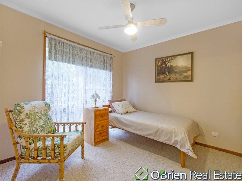 16 Beckenham Place, Langwarrin VIC 3910