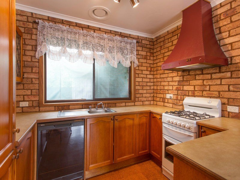 2 Irish Court, Bonbeach VIC 3196