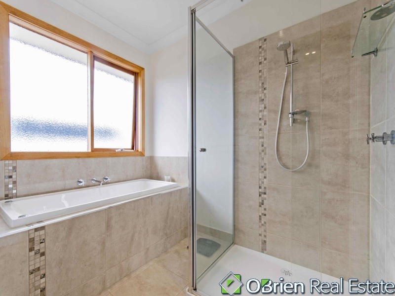 5 Maurandra Close, Hastings VIC 3915