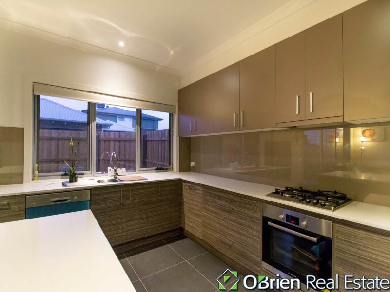 1/74 Broadway, Bonbeach VIC 3196