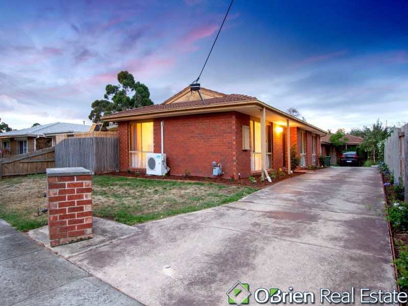 1/17 Darnley Drive, Skye VIC 3977