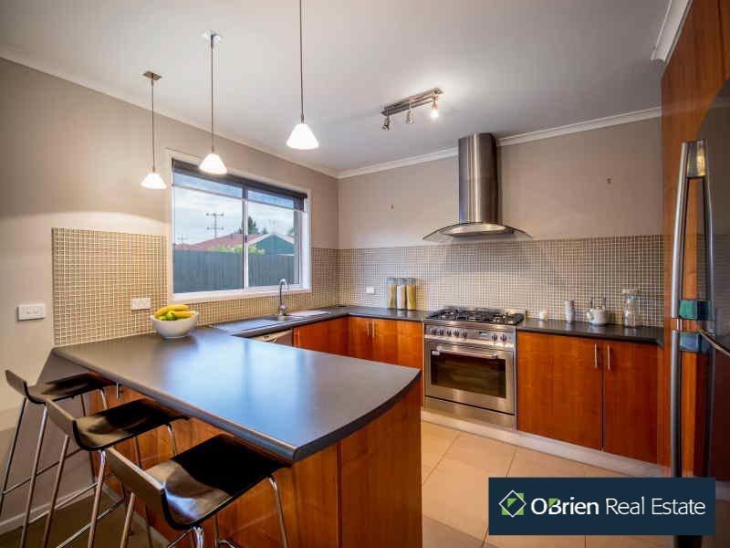 17 Mermaid Court, Patterson Lakes VIC 3197