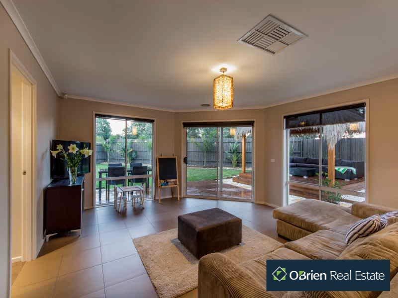 17 Mermaid Court, Patterson Lakes VIC 3197