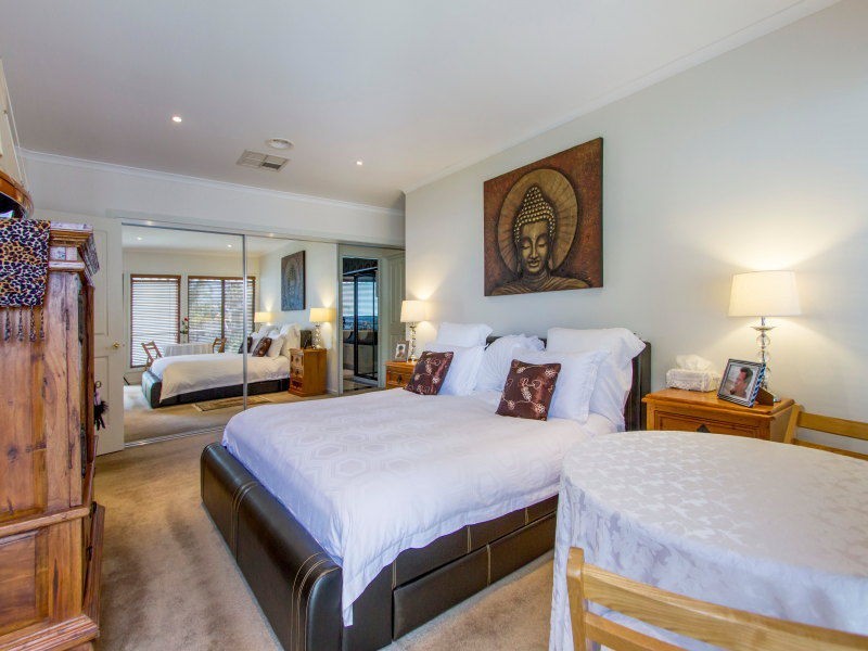 32 North Shore Drive, Patterson Lakes VIC 3197