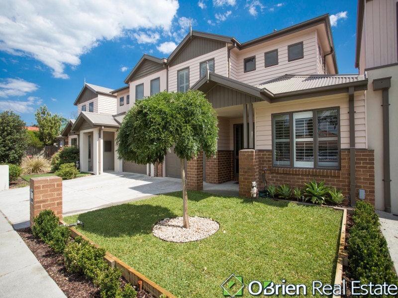 2/4 Tonbridge Street, Carrum VIC 3197