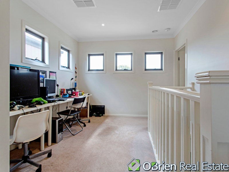 2/4 Tonbridge Street, Carrum VIC 3197