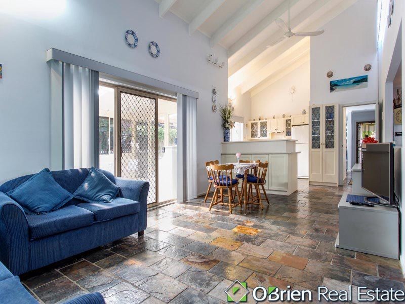 38 Palm Beach Drive, Patterson Lakes VIC 3197