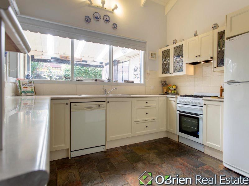 38 Palm Beach Drive, Patterson Lakes VIC 3197