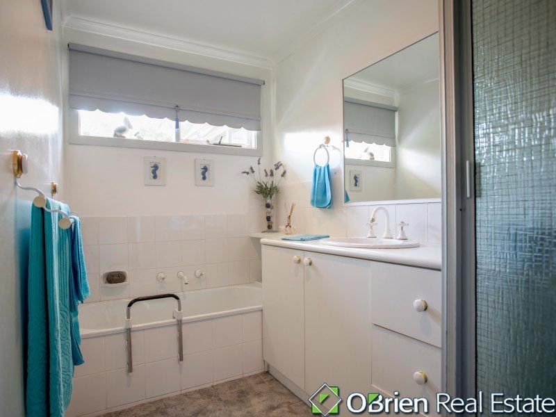 38 Palm Beach Drive, Patterson Lakes VIC 3197