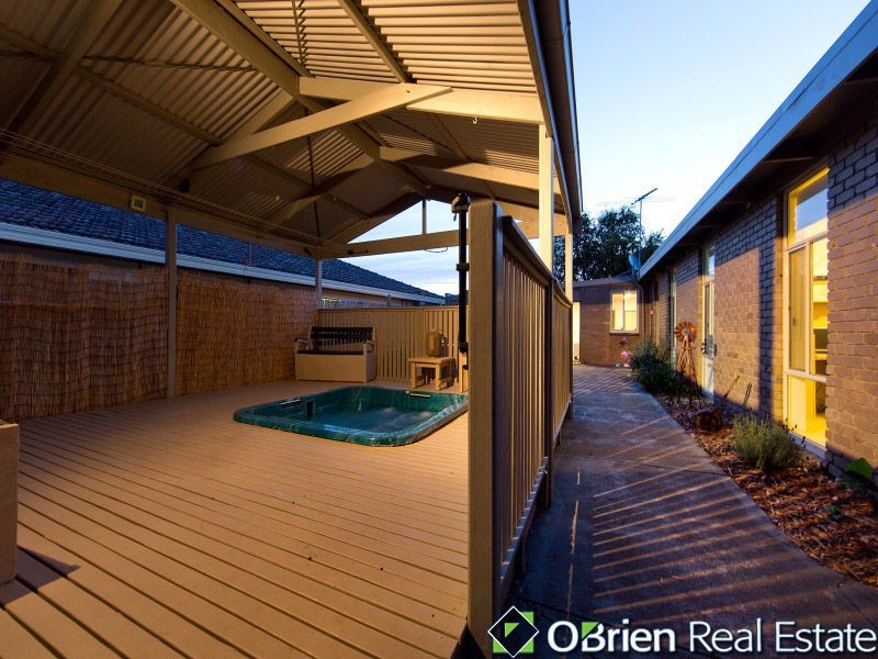 25 Fourth Avenue, Chelsea Heights VIC 3196