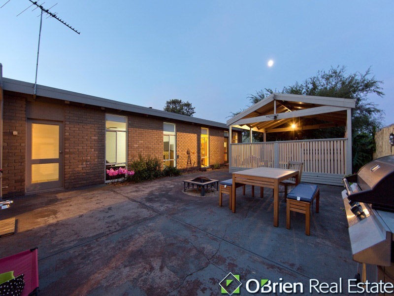 25 Fourth Avenue, Chelsea Heights VIC 3196