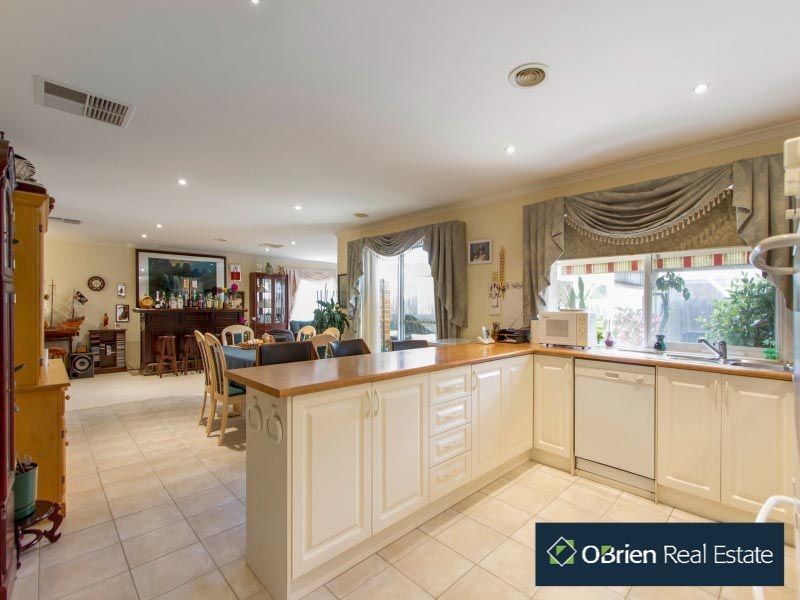 23 Erinka Crescent, Patterson Lakes VIC 3197
