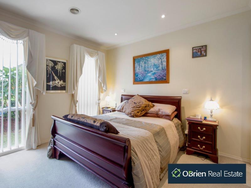23 Erinka Crescent, Patterson Lakes VIC 3197