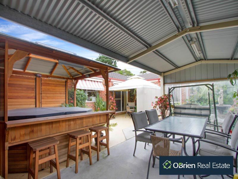 23 Erinka Crescent, Patterson Lakes VIC 3197