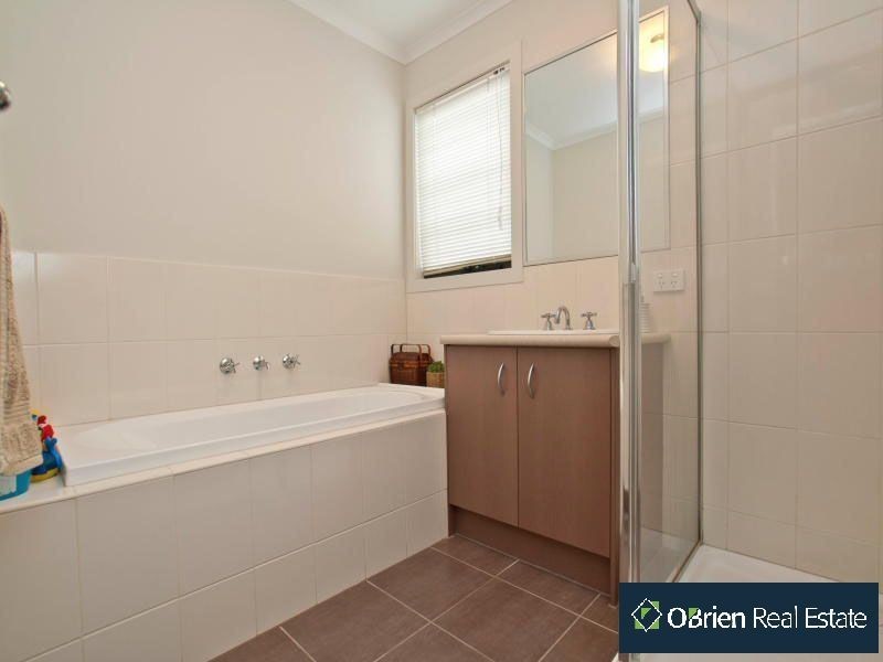 24 Banjo Circuit, Bonbeach VIC 3196