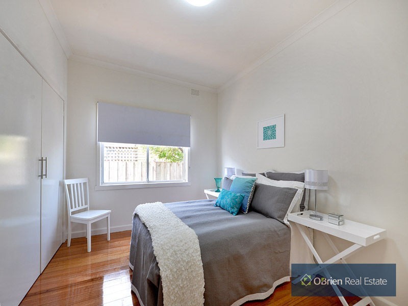 2 Warren Street, Bonbeach VIC 3196