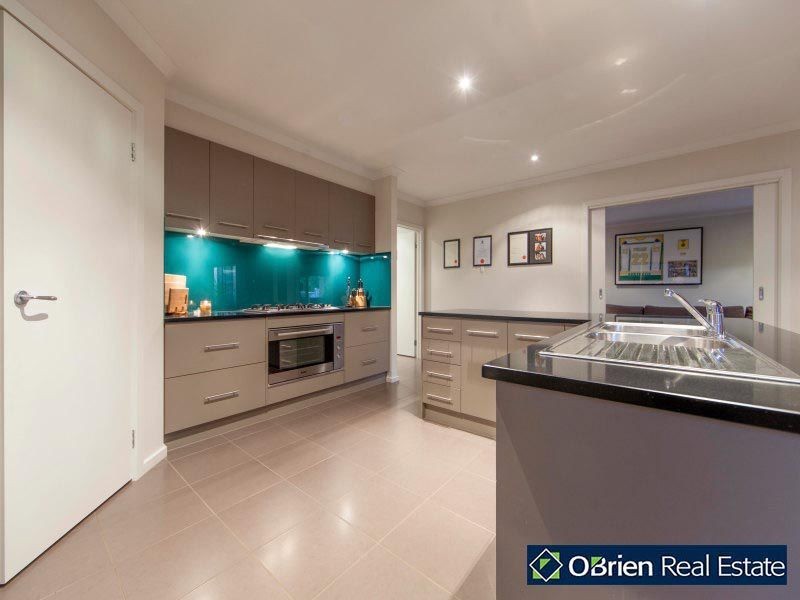 95 Sandhurst Boulevard, Sandhurst VIC 3977