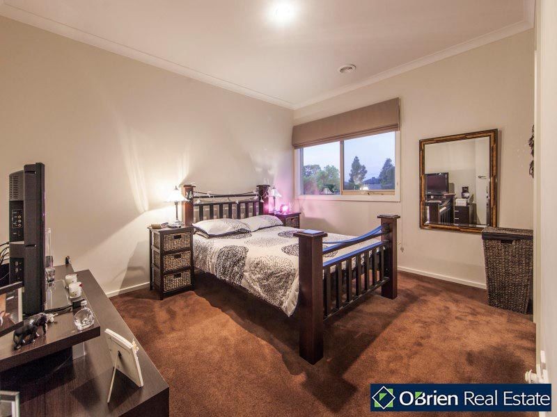 95 Sandhurst Boulevard, Sandhurst VIC 3977