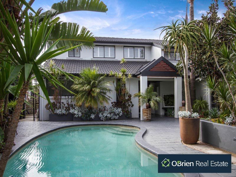 4 Palm Beach Drive, Patterson Lakes VIC 3197