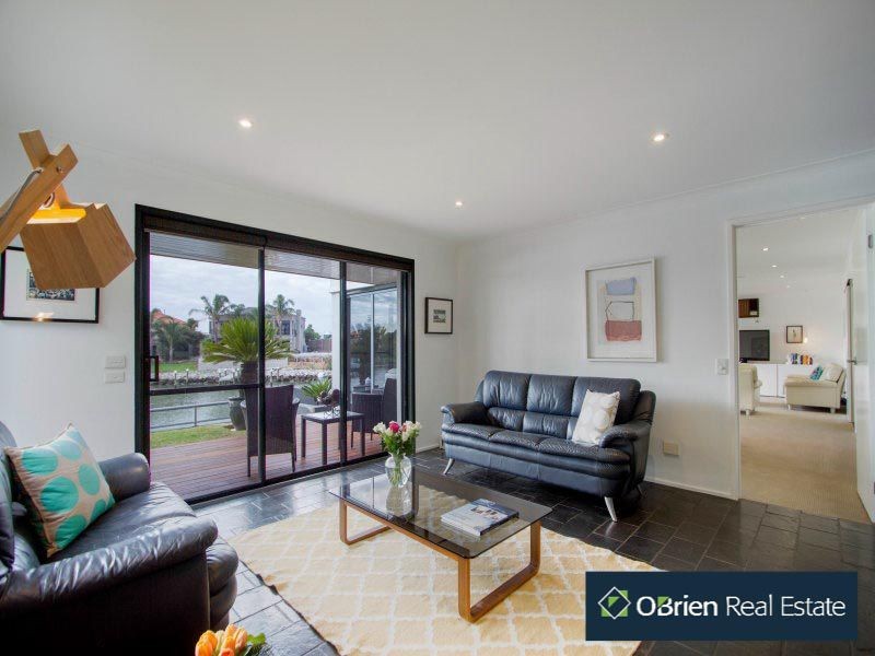4 Palm Beach Drive, Patterson Lakes VIC 3197