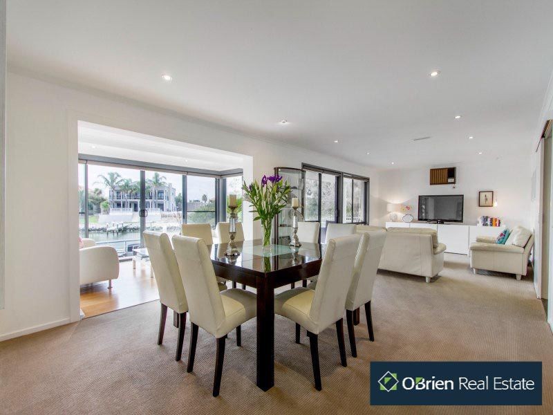 4 Palm Beach Drive, Patterson Lakes VIC 3197