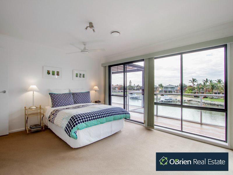 4 Palm Beach Drive, Patterson Lakes VIC 3197