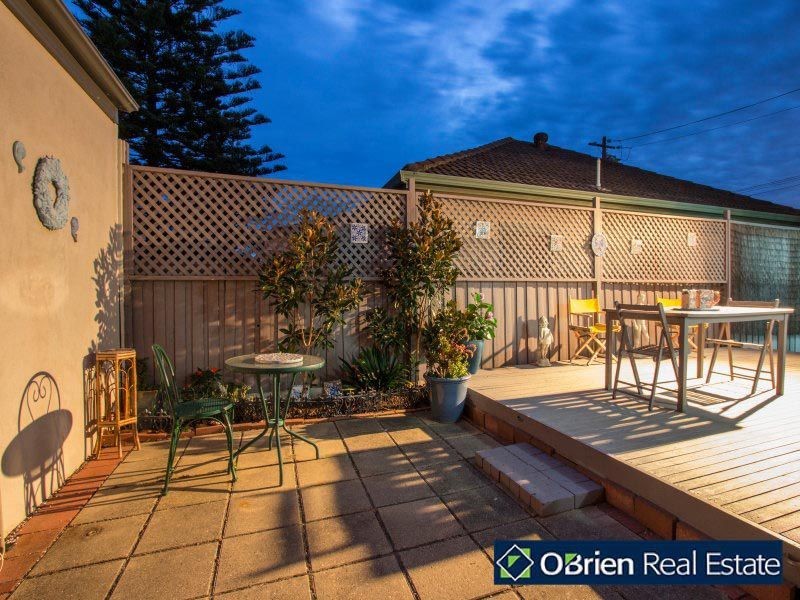 1/12 Newberry Avenue, Bonbeach VIC 3196