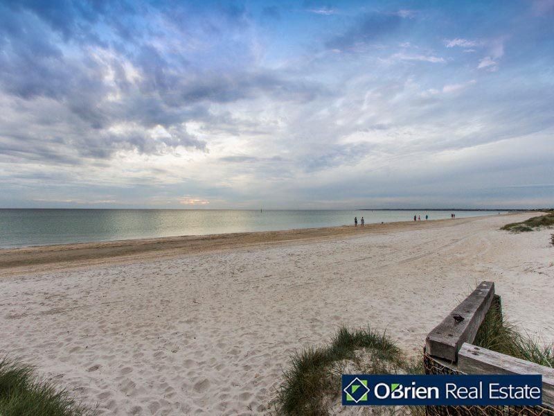 1/12 Newberry Avenue, Bonbeach VIC 3196