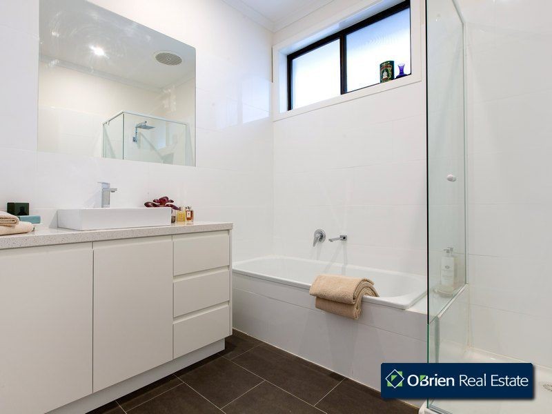 111 Benkel Avenue, Cheltenham VIC 3192