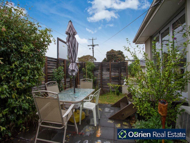 1/48 Embankment Grove, Chelsea VIC 3196