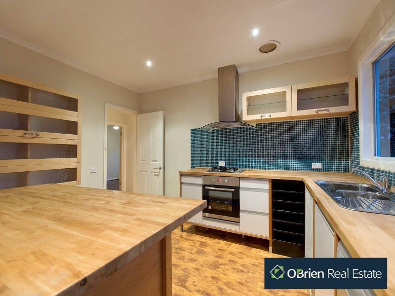 17 Seacrest Avenue, Seaford VIC 3198