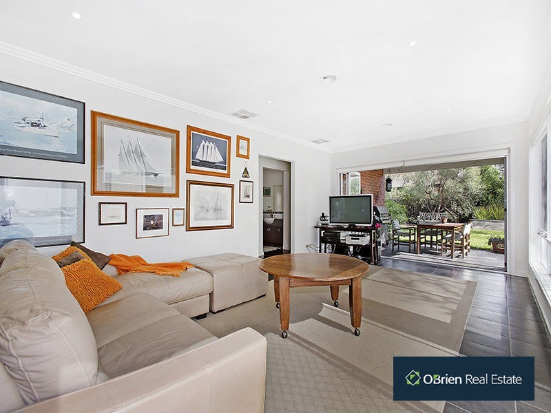 2 Hidden Grove Boulevard, Keysborough VIC 3173