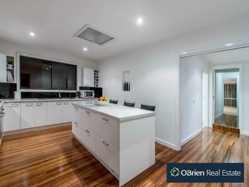 11 Lochiel Avenue, Edithvale VIC 3196