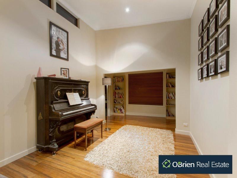 11 Lochiel Avenue, Edithvale VIC 3196