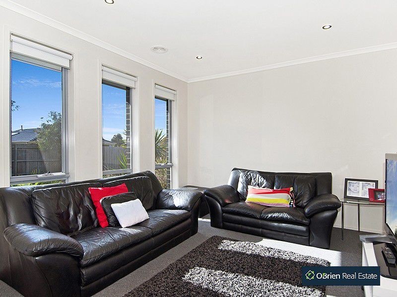6 Katies Place, Carrum Downs VIC 3201