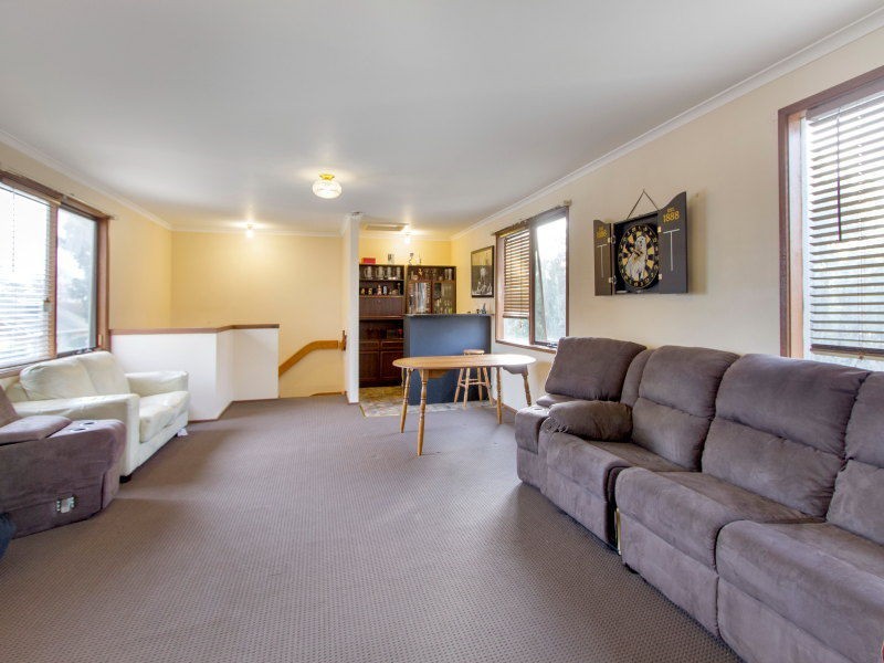 36 Rosemary Crescent, Frankston North VIC 3200