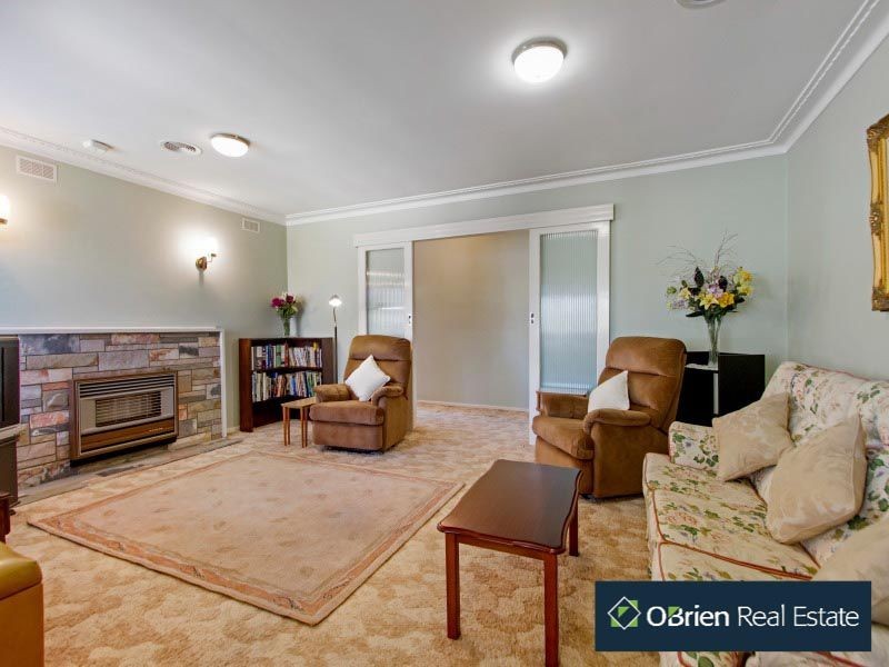 23 Selsey Street, Seaford VIC 3198