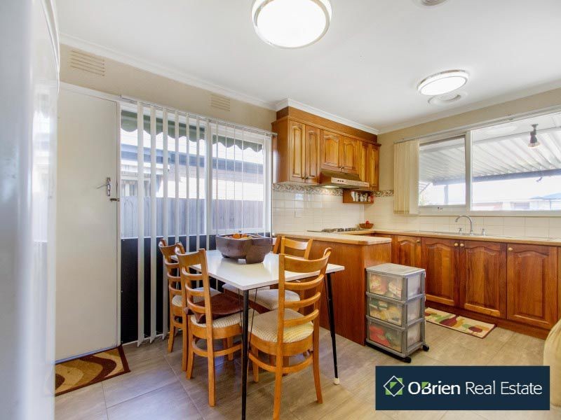 23 Selsey Street, Seaford VIC 3198