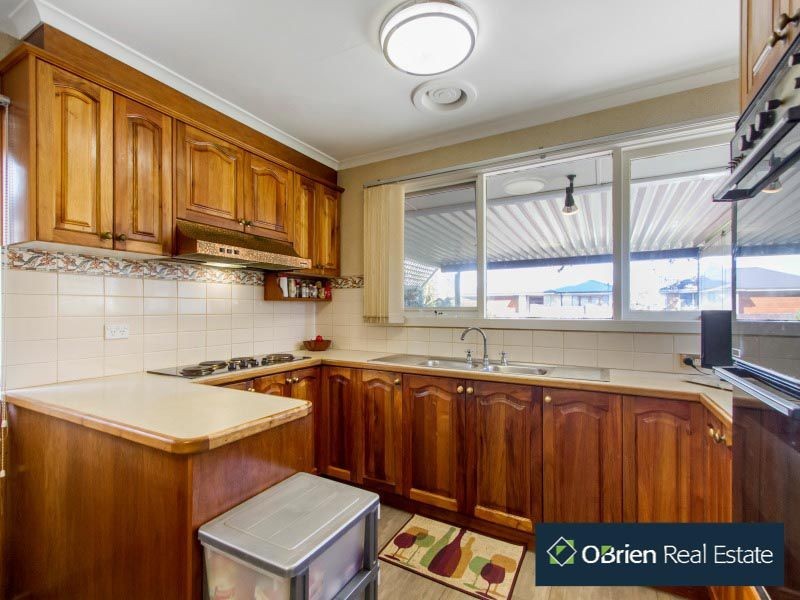 23 Selsey Street, Seaford VIC 3198