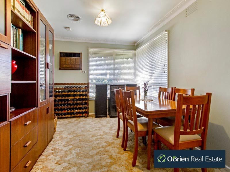 23 Selsey Street, Seaford VIC 3198