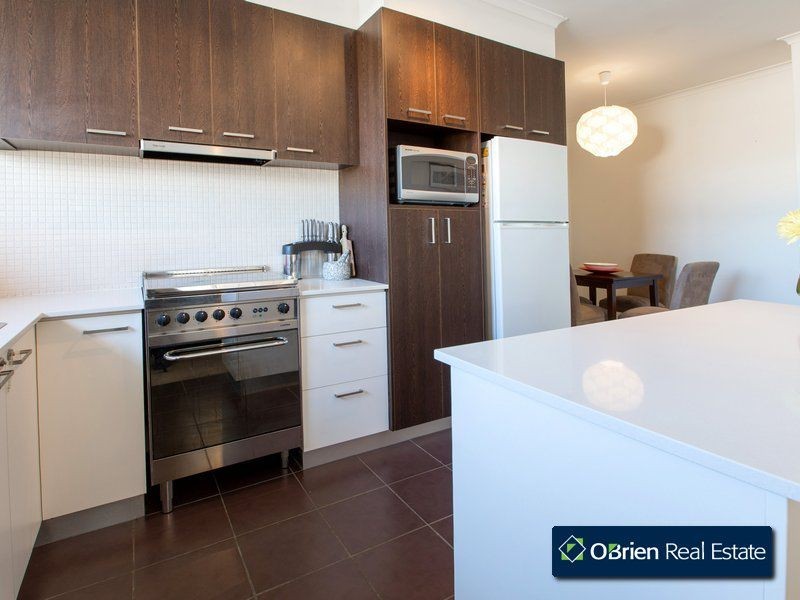 4/8 Commercial Road, Mentone VIC 3194