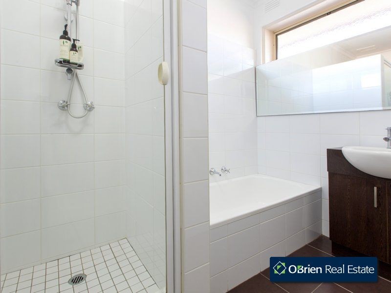 4/8 Commercial Road, Mentone VIC 3194