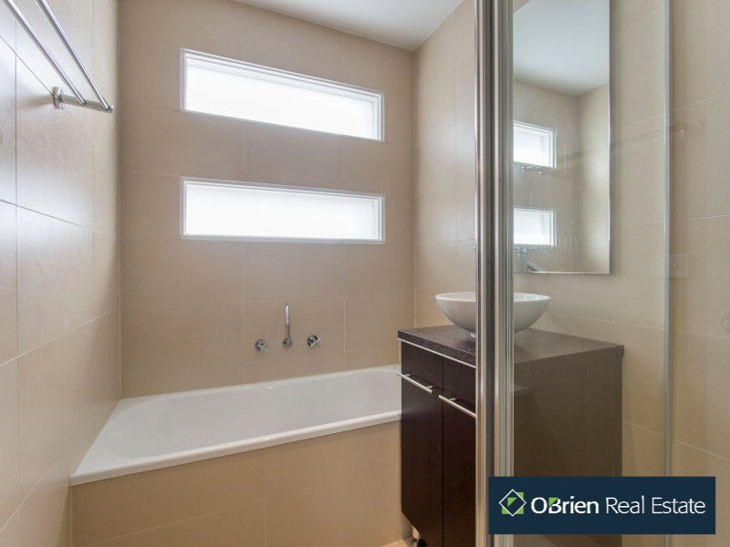 16 Waterdale Place, Aspendale Gardens VIC 3195