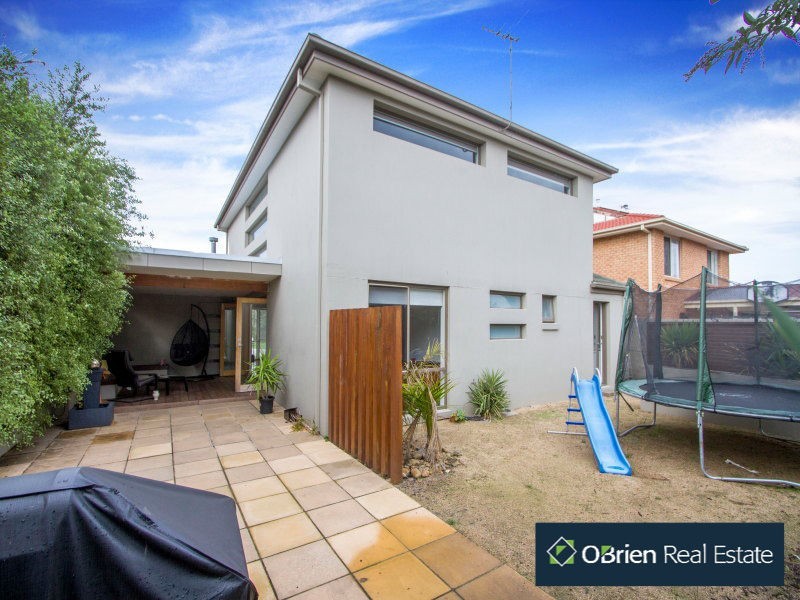 16 Waterdale Place, Aspendale Gardens VIC 3195