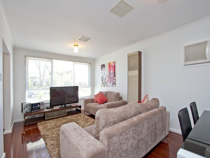 1/8 Woodbine Grove, Chelsea VIC 3196