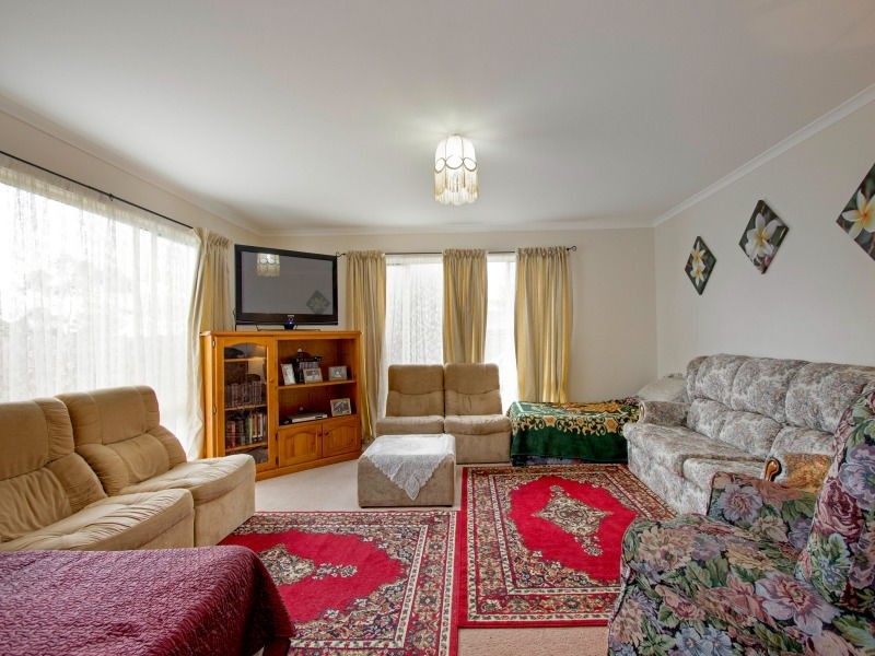 116 Rosemary Crescent, Frankston North VIC 3200