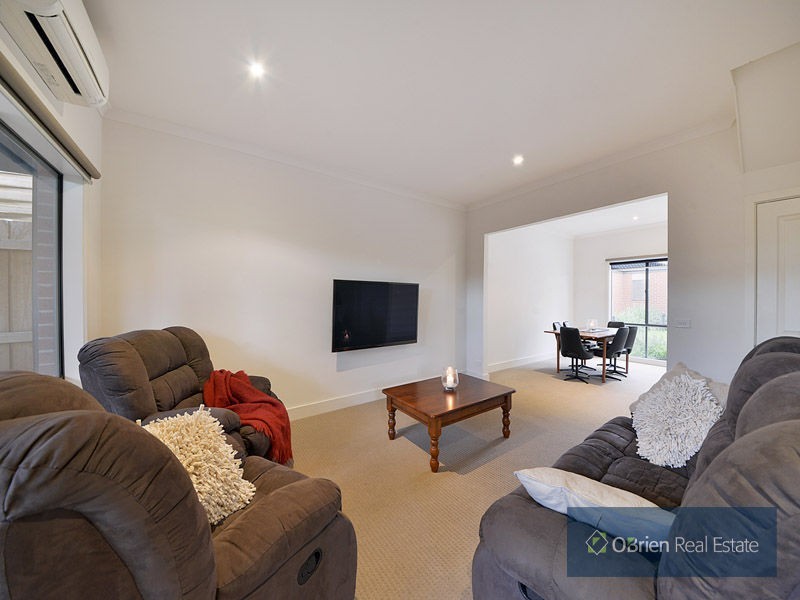 4/48 Broderick Road, Carrum Downs VIC 3201