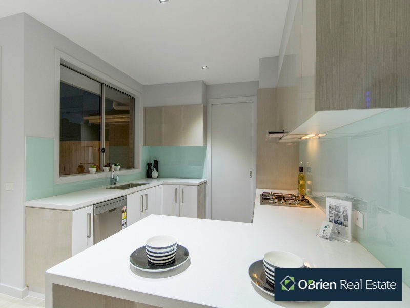 1/54 Golden Avenue, Bonbeach VIC 3196