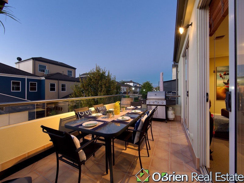 74 Scarborough Drive, Patterson Lakes VIC 3197